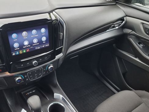 Used 2023 Chevrolet Traverse LT image 21