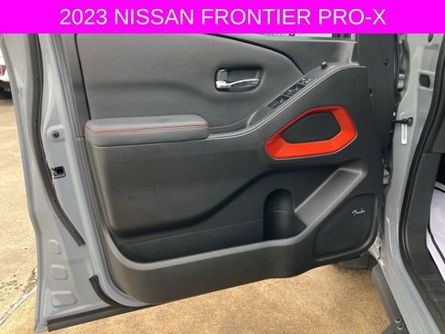 Used 2023 Nissan Frontier Pro-X w/ Pro-X Premium Package image 23