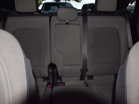 Used 2022 Ford Escape SE w/ SE Sport Appearance Package image 20