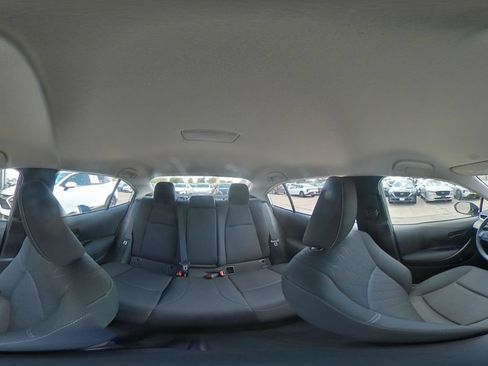 Used 2025 Toyota Corolla LE FWD image 39