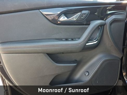 Used 2019 Chevrolet Blazer RS w/ Sun and Wheels Package FWD image 15