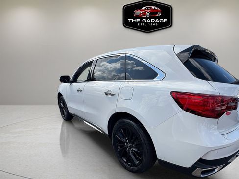 Used 2020 Acura MDX SH-AWD w/Technology Pkg image 3