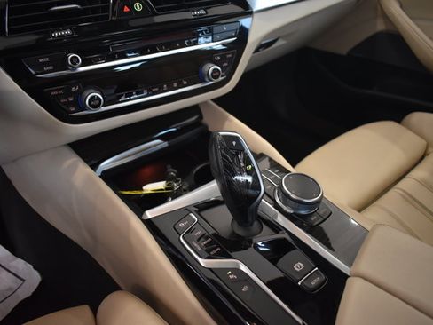 Used 2017 BMW 540i xDrive AWD/4WD image 14