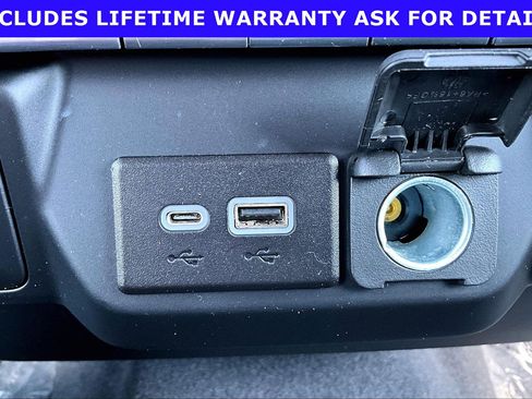 Used 2022 Chevrolet Silverado 1500 Custom Trail Boss AWD/4WD image 26