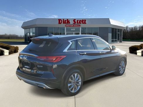 Used 2021 INFINITI QX50 Essential image 4