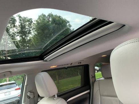 Used 2016 Toyota Highlander XLE FWD image 23
