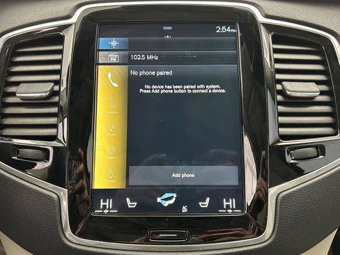 Used 2021 Volvo XC90 T5 Momentum w/ Advanced Package image 7