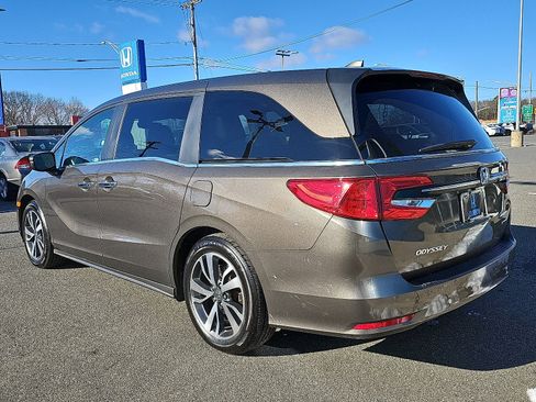 Used 2023 Honda Odyssey Touring image 6