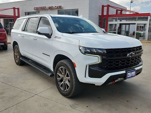 Used 2022 Chevrolet Suburban Z71 w/ Z71 Off-Road Package AWD/4WD image 4