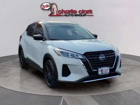 Used 2024 Nissan Kicks SV FWD image 7