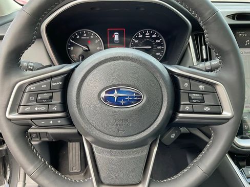 Used 2025 Subaru Outback Touring AWD/4WD image 12