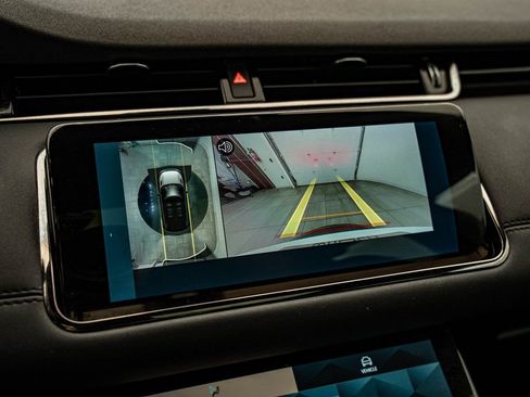 Used 2021 Land Rover Range Rover Evoque R-Dynamic SE image 25