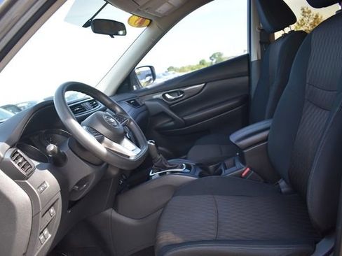 Used 2018 Nissan Rogue S FWD image 19