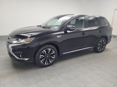 Used 2018 Mitsubishi Outlander GT image 2