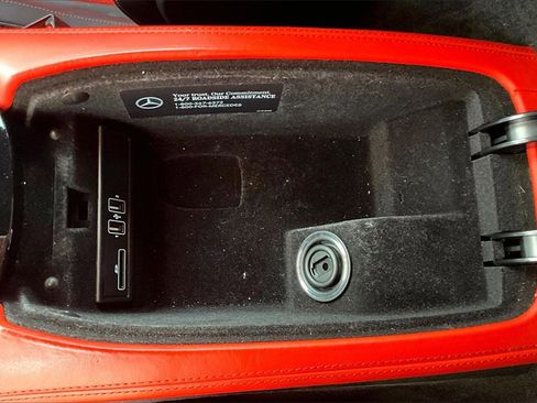 Used 2018 Mercedes-Benz AMG GT Roadster image 20