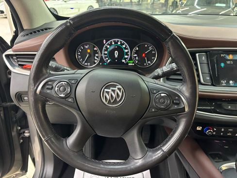 Used 2018 Buick Enclave Avenir w/ Avenir Technology Package FWD image 30