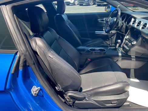Used 2019 Ford Mustang GT Premium RWD image 28