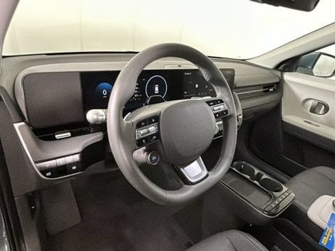 Used 2025 Hyundai Ioniq 5 SEL RWD image 13