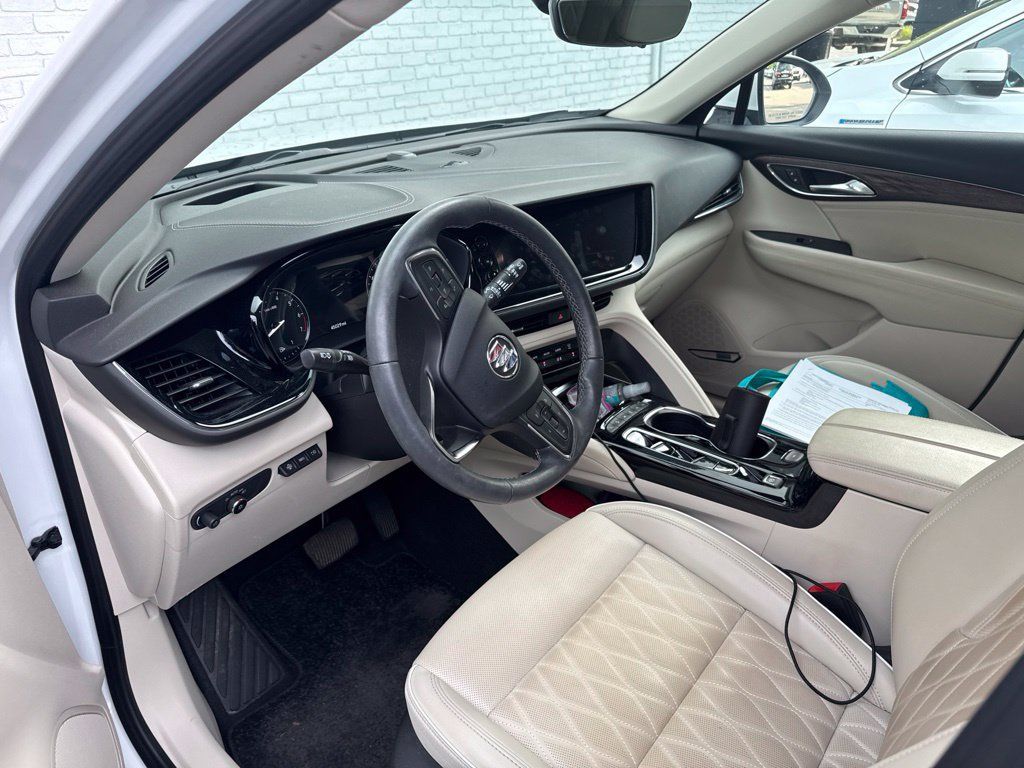 Used 2023 Buick Envision Avenir AWD/4WD image 5