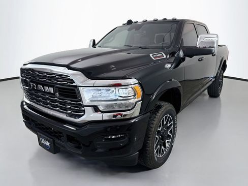 Used 2024 RAM 2500 Limited AWD/4WD image 3