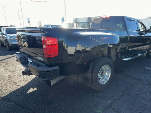Used 2019 Chevrolet Silverado 3500 High Country w/ Duramax Plus Package image 8