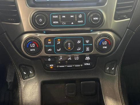 Used 2019 Chevrolet Tahoe LT w/ Luxury Package AWD/4WD image 22