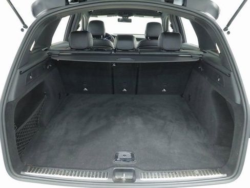 Used 2021 Mercedes-Benz GLC 300 image 35