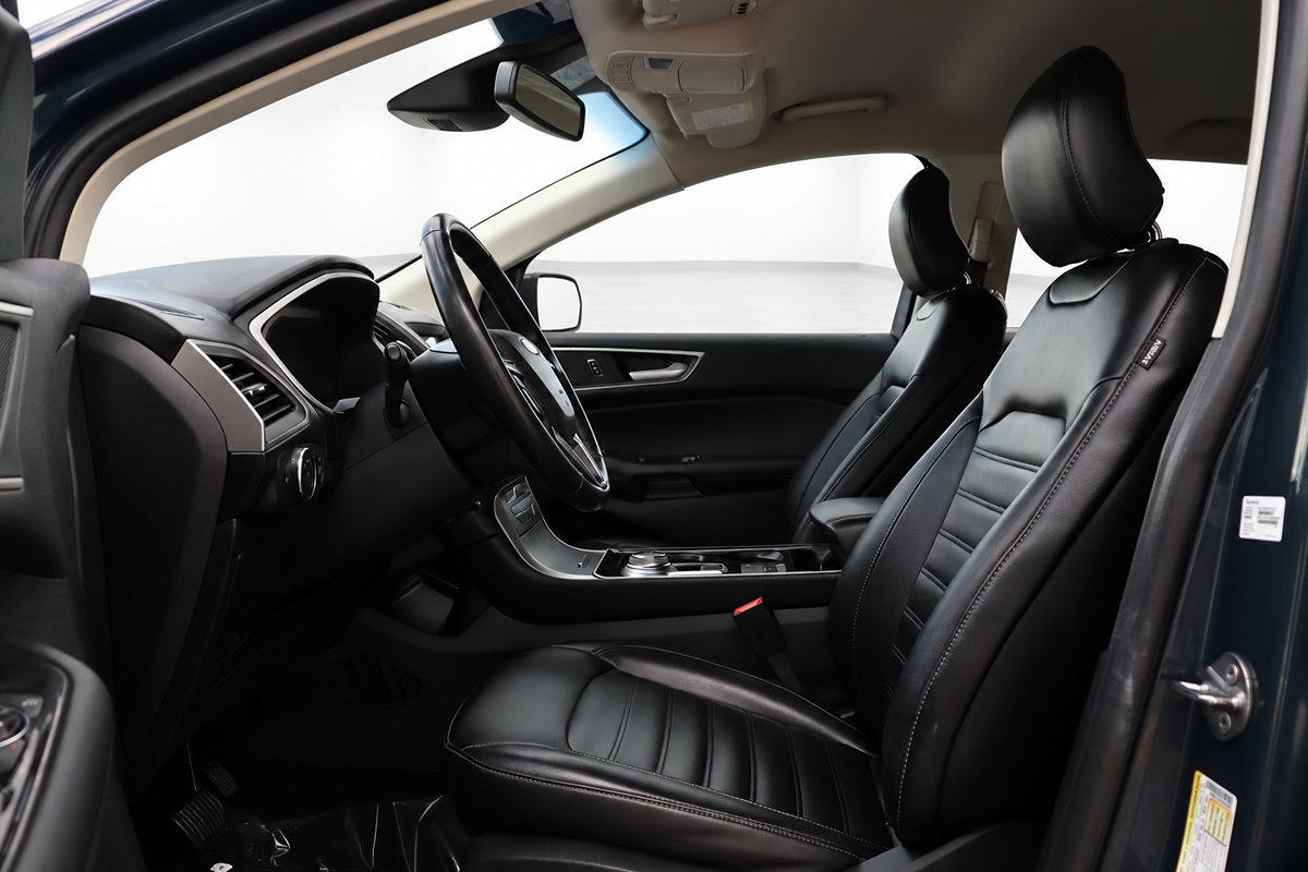 Used 2019 Ford Edge SEL w/ Equipment Group 201A FWD image 25
