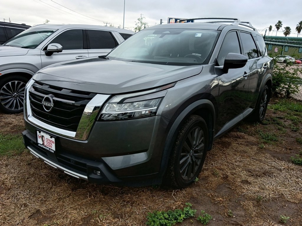 Used 2022 Nissan Pathfinder SL w/ SL Premium Package FWD image 1