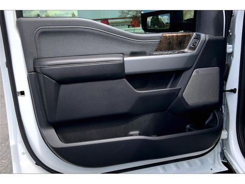 Used 2024 Ford F350 Lariat image 24