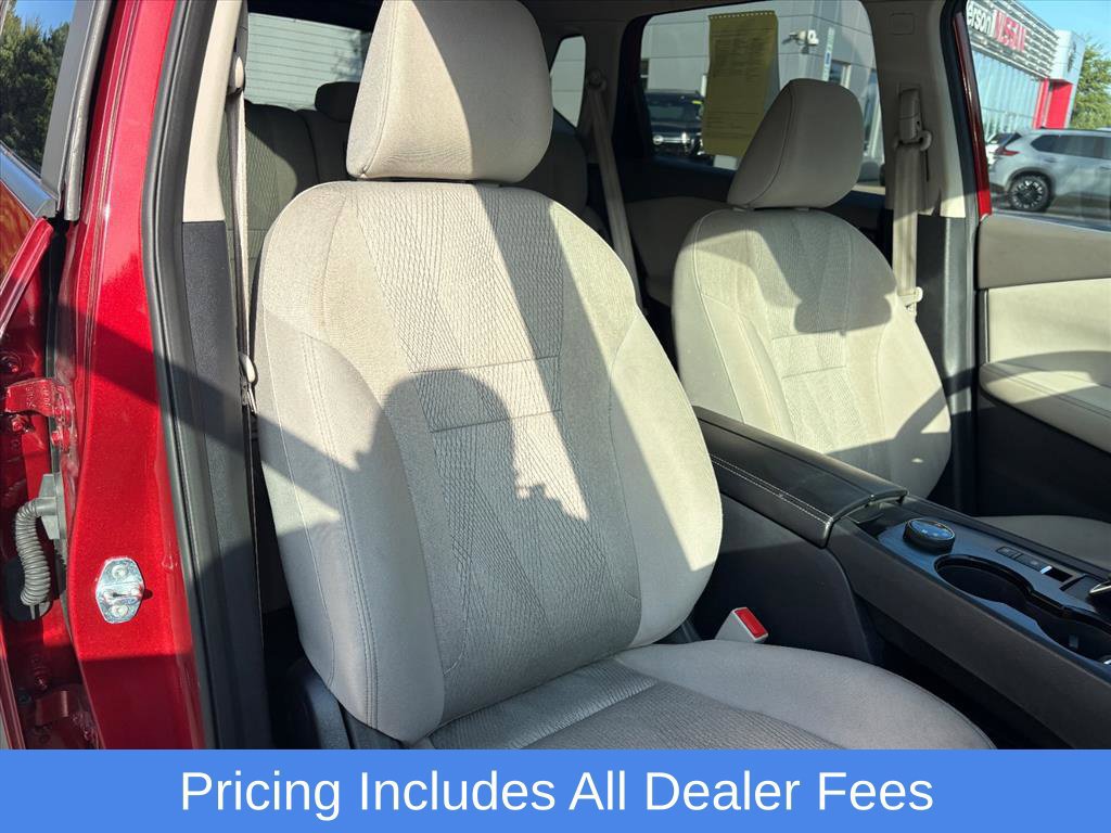 Certified 2025 Nissan Rogue SV AWD/4WD image 19
