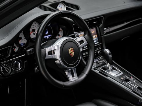Used 2015 Porsche 911 Turbo image 49