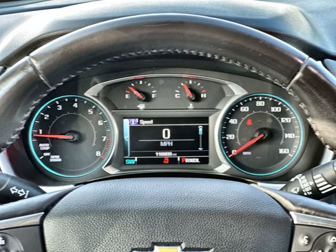 Used 2019 Chevrolet Traverse LT image 24