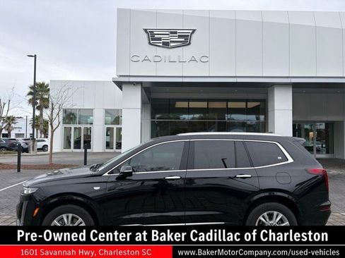 Certified 2024 Cadillac XT6 Luxury FWD image 1