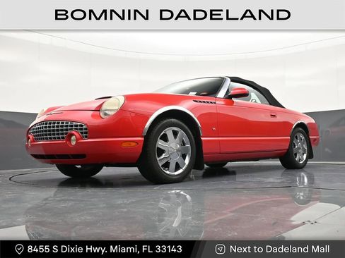 Used 2003 Ford Thunderbird image 22