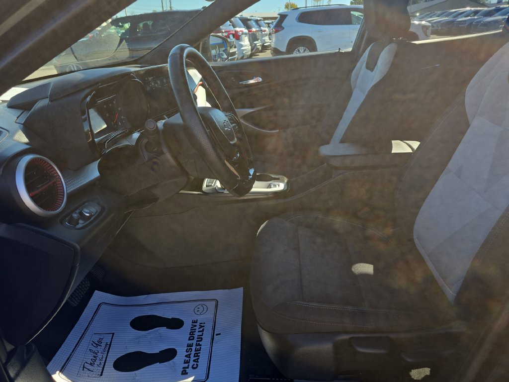 Used 2026 Chevrolet Trax RS FWD image 20