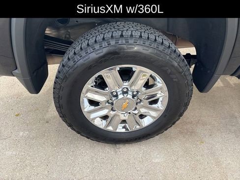 Used 2024 Chevrolet Silverado 2500 High Country w/ High Country Premium Package image 10