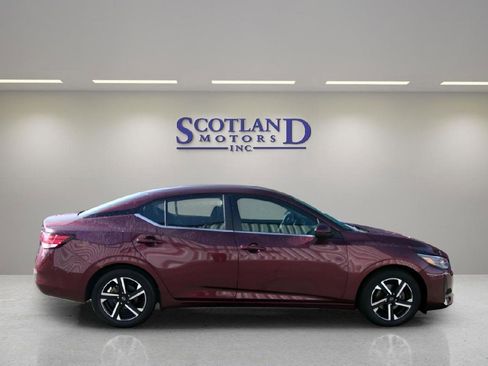 Used 2024 Nissan Sentra SV FWD image 5