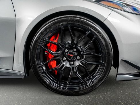 Used 2023 Chevrolet Corvette Z06 w/ Z07 Performance Package RWD image 7
