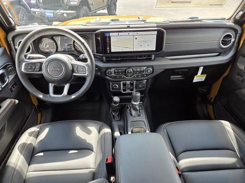 New 2026 Jeep Wrangler Unlimited Sahara AWD/4WD image 13