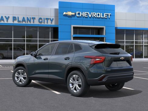 New 2026 Chevrolet Trax LS FWD image 3