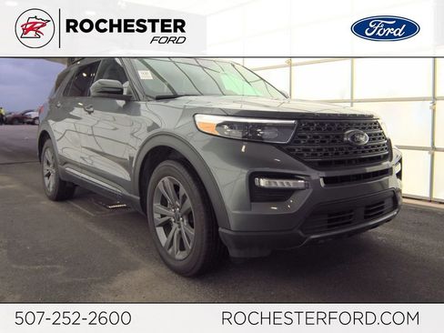 Used 2024 Ford Explorer XLT w/ Equipment Group 202A AWD/4WD image 1