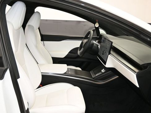 Used 2023 Tesla Model X Plaid AWD/4WD image 12