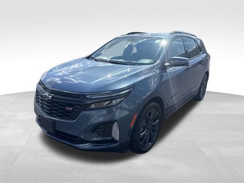 Used 2024 Chevrolet Equinox RS FWD image 3