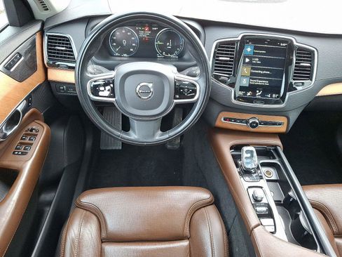 Used 2020 Volvo XC90 T8 Inscription image 13