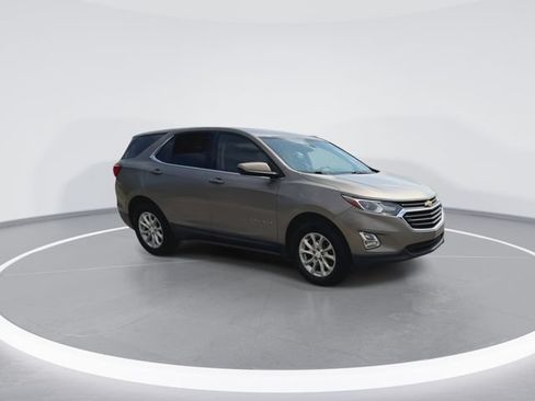 Used 2019 Chevrolet Equinox LT AWD/4WD image 13