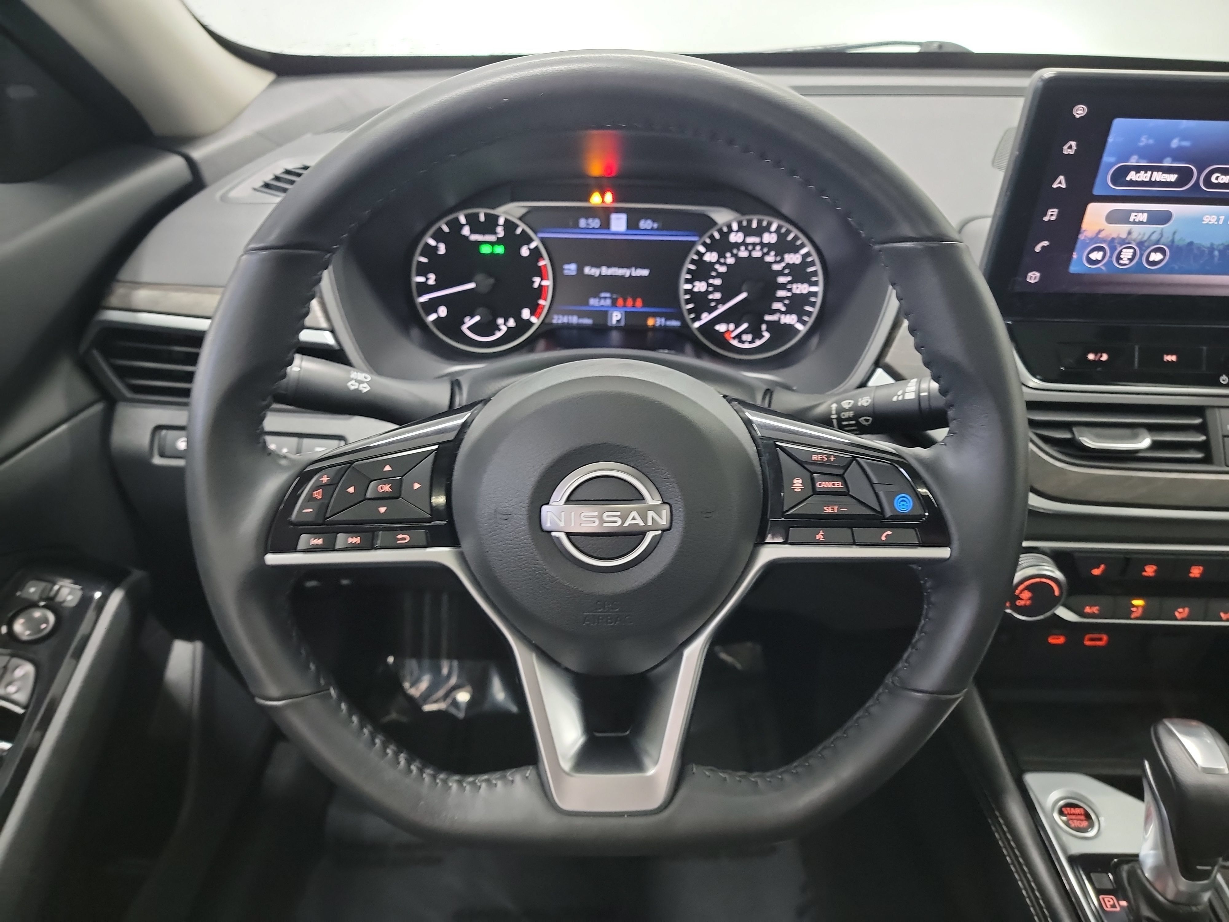 Used 2023 Nissan Altima 2.5 SV w/ SV Premium Package FWD image 17