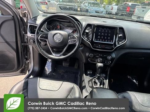 Used 2019 Jeep Cherokee Limited AWD/4WD image 30
