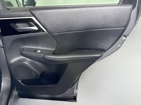 Used 2022 Mitsubishi Outlander SE image 28