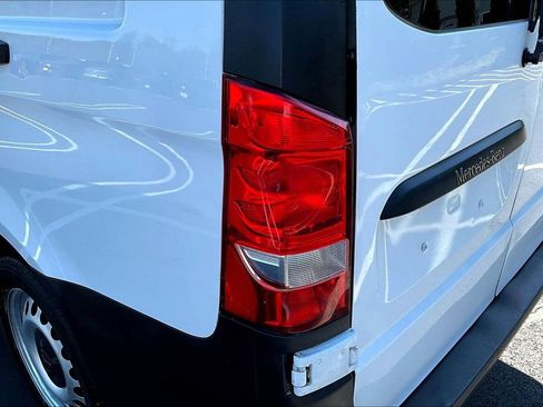 Used 2019 Mercedes-Benz Metris w/ Driver Comfort Package image 18